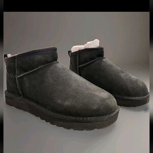 UGG Classic Ultra Mini Boot Women Size 7 Black Lamb Fur Lined 1116109 NEW W BOX